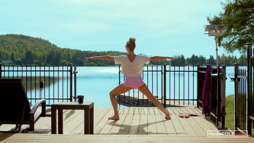 2. Diana Maxa sexy – Hotel Limbo (2020)