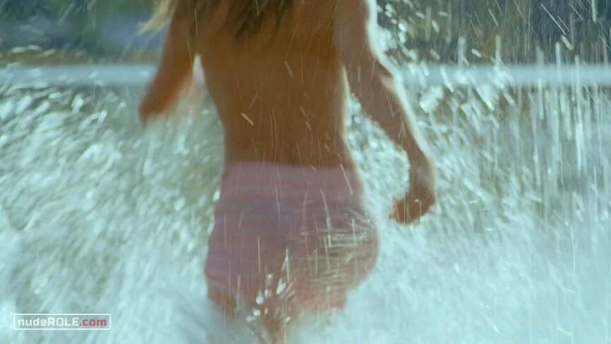 3. Diana Maxa sexy – Hotel Limbo (2020)