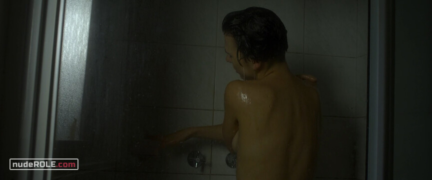 1. Lucy sexy – Lost Gully Road (2017)