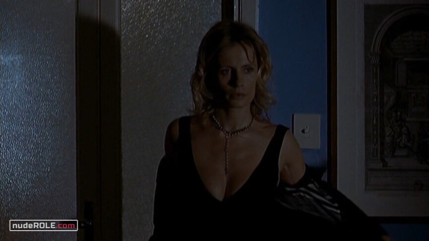 9. Nina nude – Amatemi (2005)