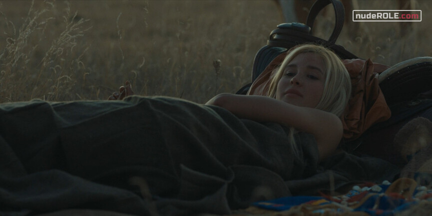 6. Elsa Dutton sexy – 1883 s01e08 (2022)