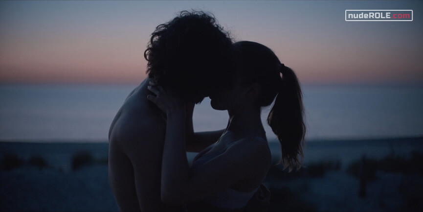 12. Ania nude – Into the Wind (2022)