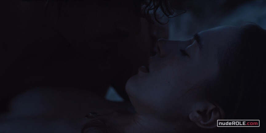 16. Ania nude – Into the Wind (2022)