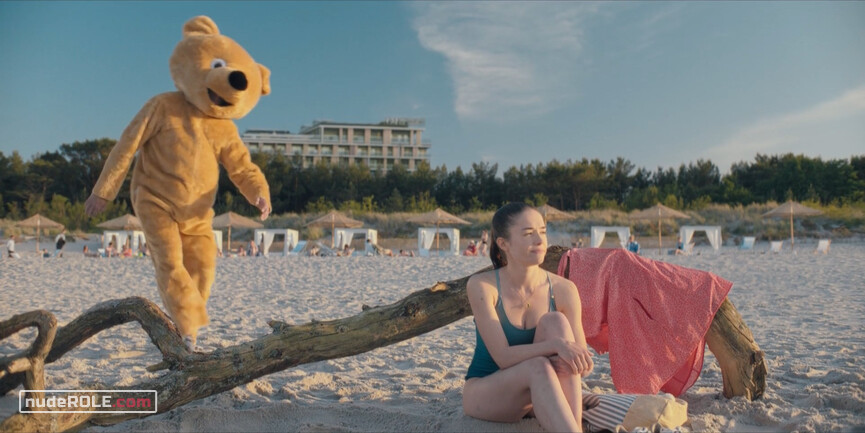 4. Ania nude – Into the Wind (2022)