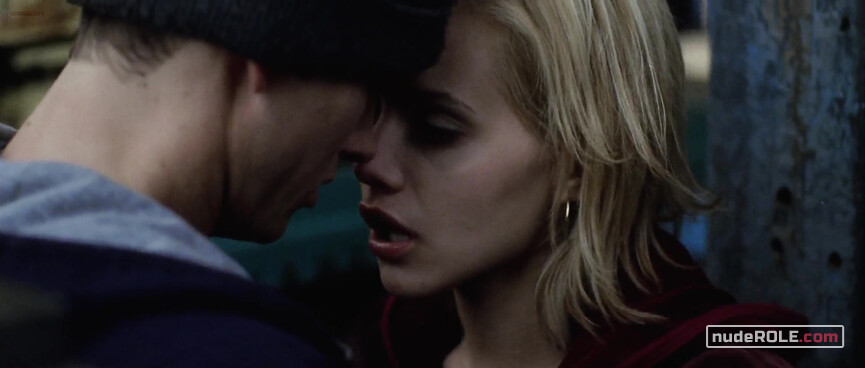 2. Alex sexy – 8 Mile (2002)