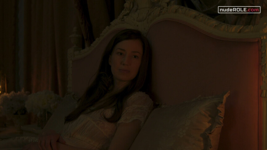 4. Bertha Russell sexy – The Gilded Age s01e03 (2022)