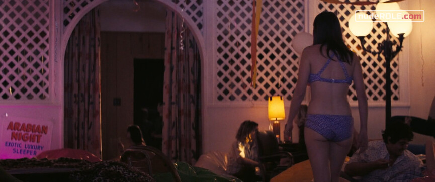 11. Alana sexy – Licorice Pizza (2021)