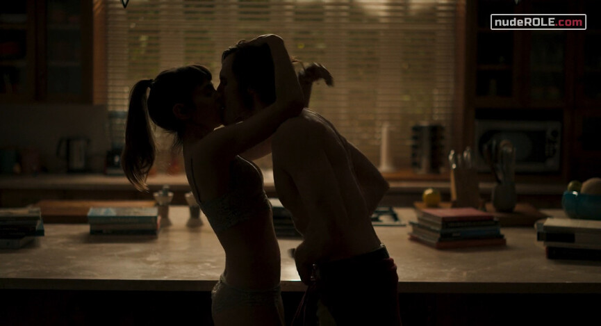 5. Maria Rodríguez sexy – Book of Love (2022)