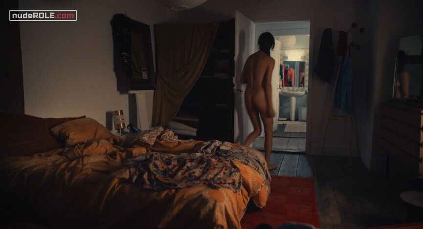 5. Clarisse nude – Hold Me Tight (2021)