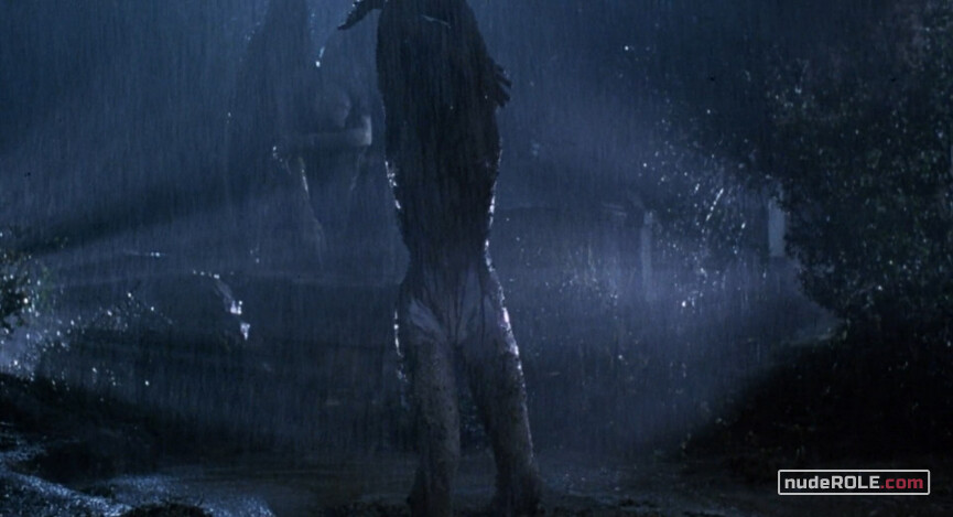 12. Trash nude – The Return of the Living Dead (1985)