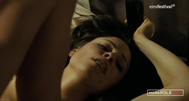 6. Lilian nude – Blackberry (2002)