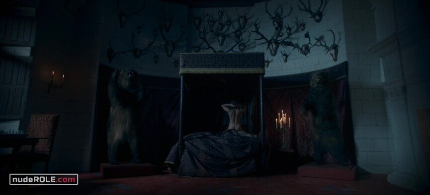 1. Aabis nude , Diane de Poitiers nude – The Serpent Queen s01e02 (2022)