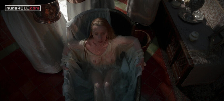 5. Aabis nude , Diane de Poitiers nude – The Serpent Queen s01e02 (2022)