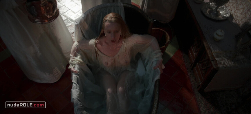 6. Aabis nude , Diane de Poitiers nude – The Serpent Queen s01e02 (2022)