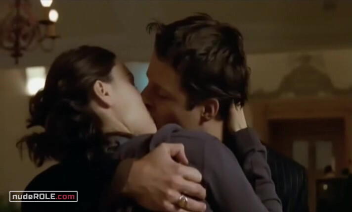 3. Jenny Schrader nude – Mörderische Elite (2004)