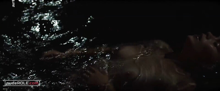 8. Garance nude – Afloat (2019)