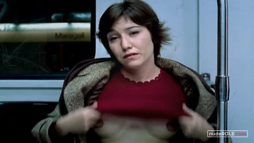 4. Chica joven nude – En camas separadas (2003)