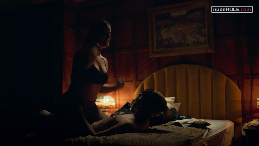 2. Maya sexy – Bunker s01e03 (2022)