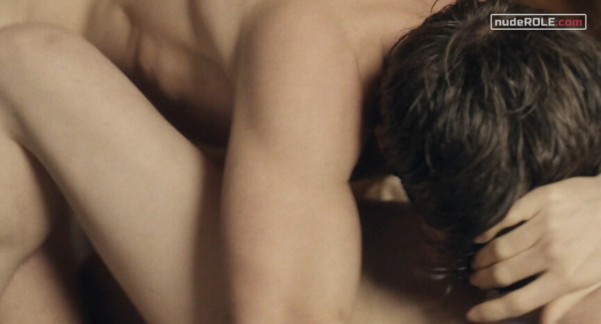 15. Bea nude – Honeymoon (2014)