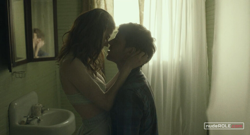 2. Bea nude – Honeymoon (2014)