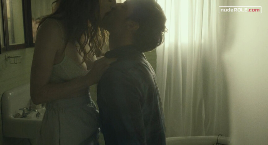 3. Bea nude – Honeymoon (2014)