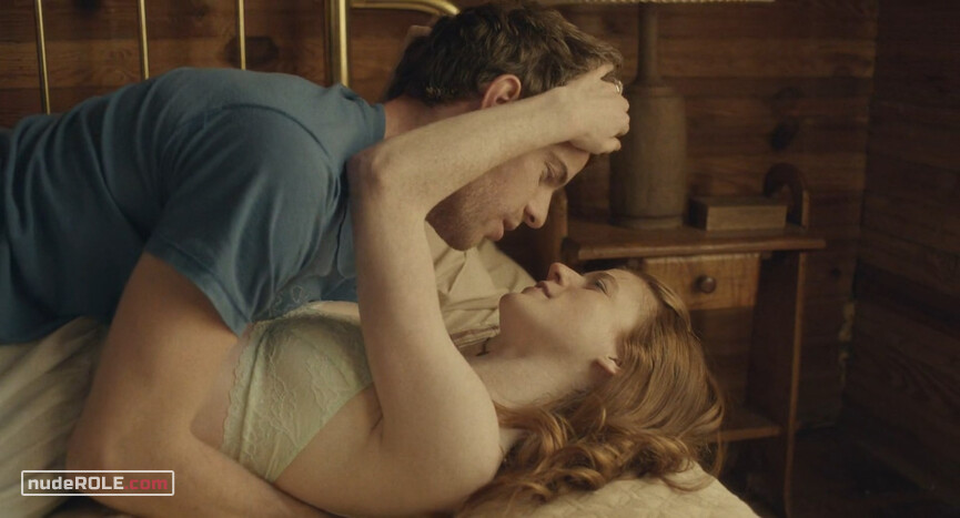 5. Bea nude – Honeymoon (2014)