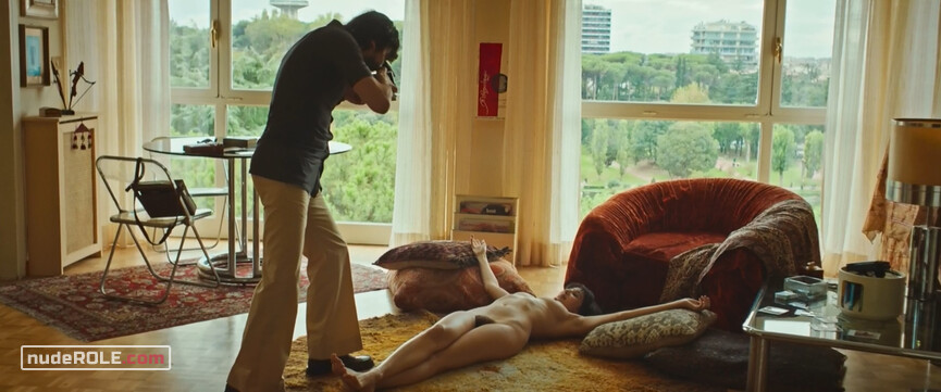 4. Lidia nude – The Ties (2020)