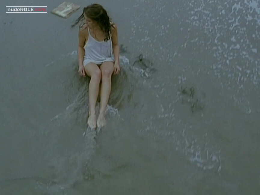 4. Claire nude , Silly sexy – Deeply (2000)