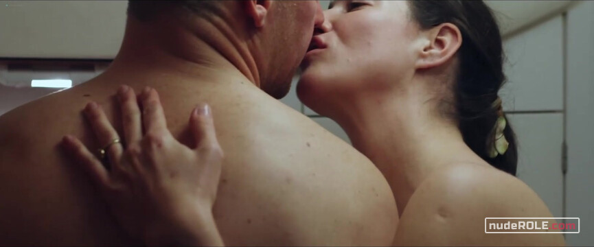 1. Domi nude – Get Away If You Can (2022)