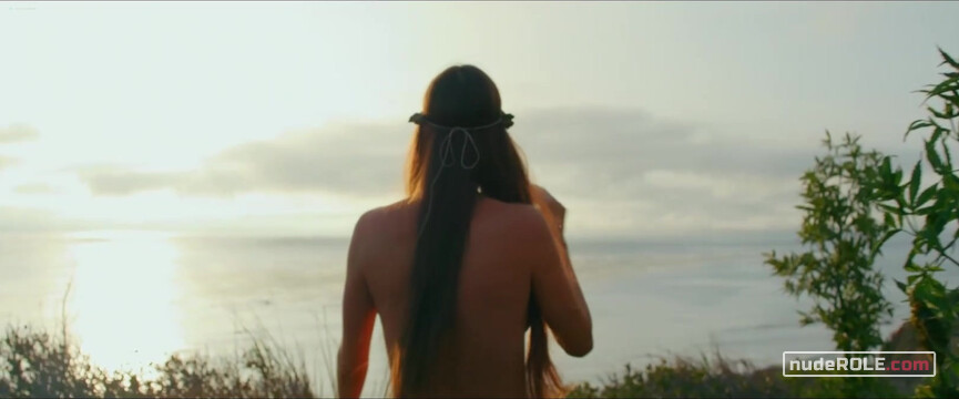16. Domi nude – Get Away If You Can (2022)