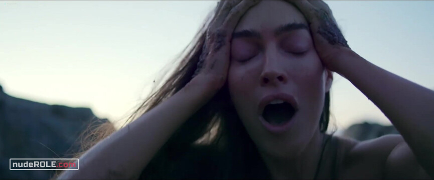 26. Domi nude – Get Away If You Can (2022)