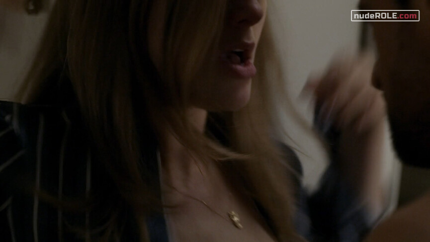 3. Michaela Stone sexy – Manifest s01e10, e16 (2019)
