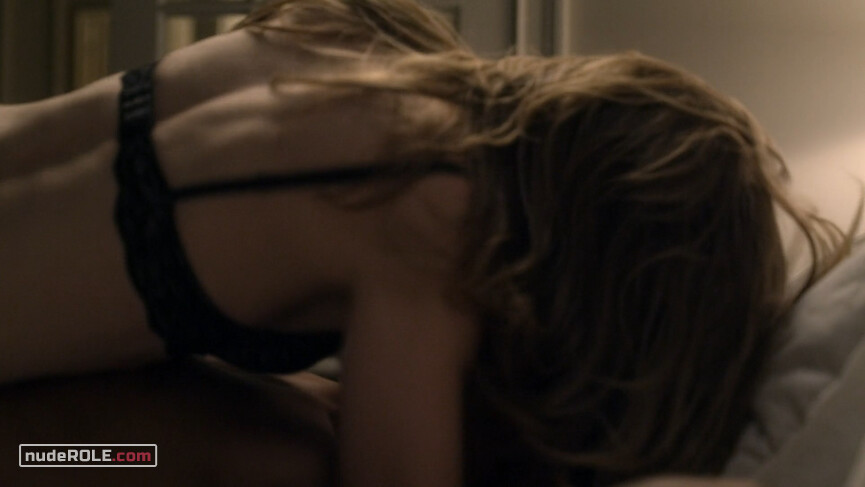6. Michaela Stone sexy – Manifest s01e10, e16 (2019)