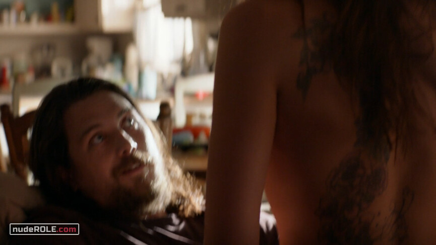 7. Renn Randall sexy – Animal Kingdom s05e06 (2021)