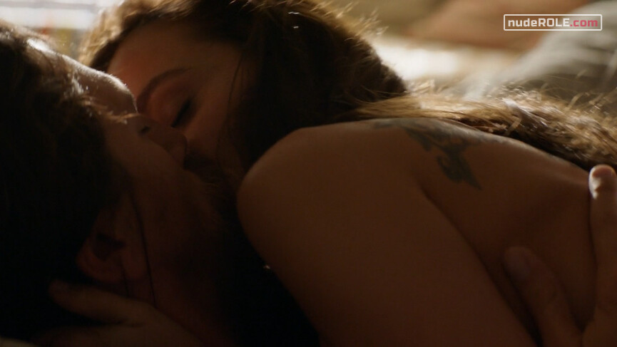 8. Renn Randall sexy – Animal Kingdom s05e06 (2021)