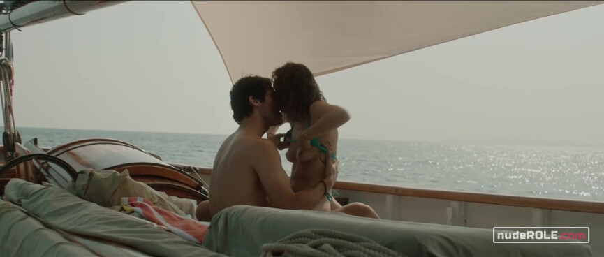 10. Jess nude , Lexie nude – Into the Deep (2022)