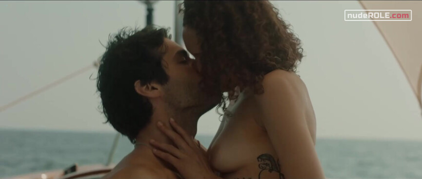 13. Jess nude , Lexie nude – Into the Deep (2022)