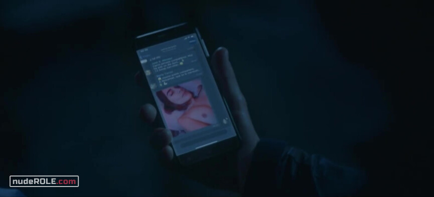 14. Isabel Mora nude – Parot s01e04, e05, e06, e10 (2021)