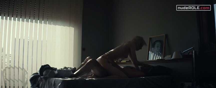 6. Berenice Hollis nude – The Burnt Orange Heresy (2019) #2