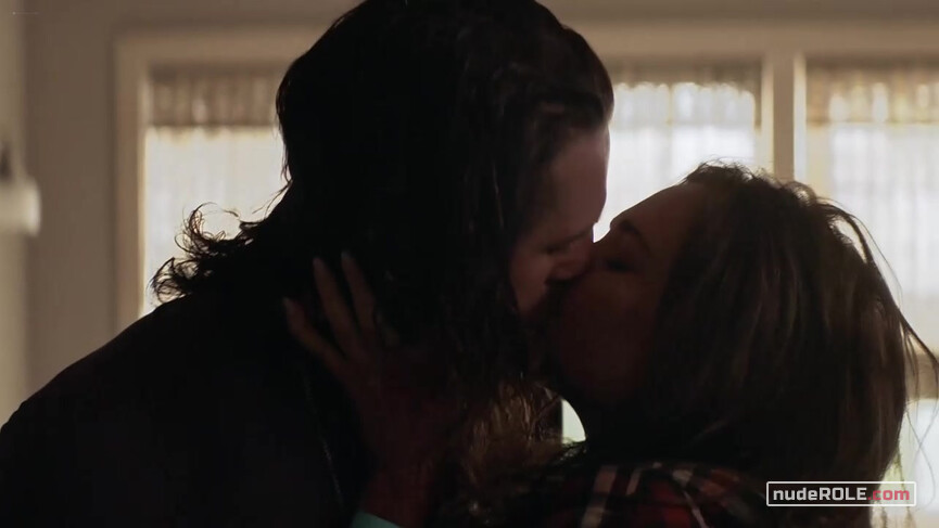 1. Renn Randall nude – Animal Kingdom s06e08 (2022)