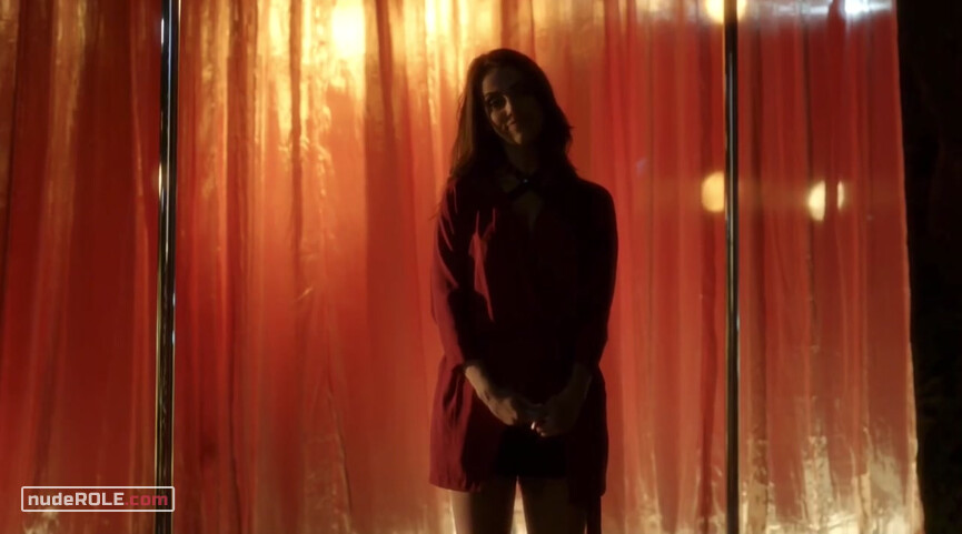 1. Adrianna Tate-Duncan sexy – 90210 s05e04 (2012) #2