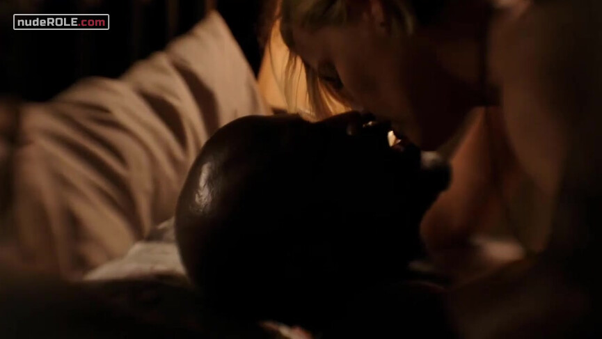 2. Hildy Mulligan sexy – Murder in the First s03e02, e04 (2016)