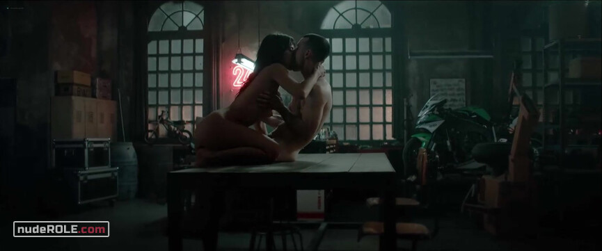 2. Natalia nude – Centauro (2022)