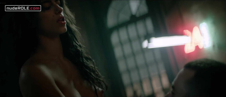4. Natalia nude – Centauro (2022)