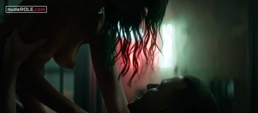 8. Natalia nude – Centauro (2022)