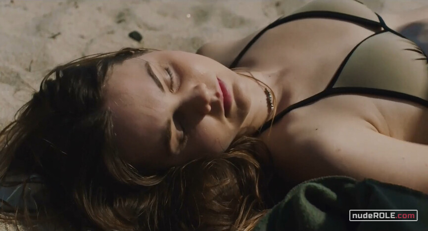1. Emily sexy – The Beach House (2019)
