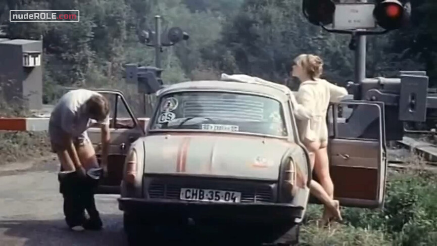6. Jirina Strobachová nude, Kveta nude – Od vraždy jenom krok ke lži (1982)