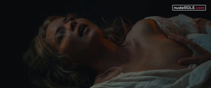 20. Benedetta nude, Bartolomea nude – Benedetta (2021)