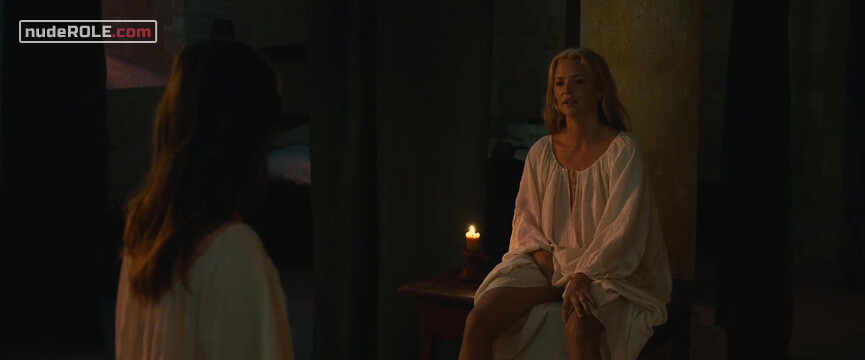 29. Benedetta nude, Bartolomea nude – Benedetta (2021)