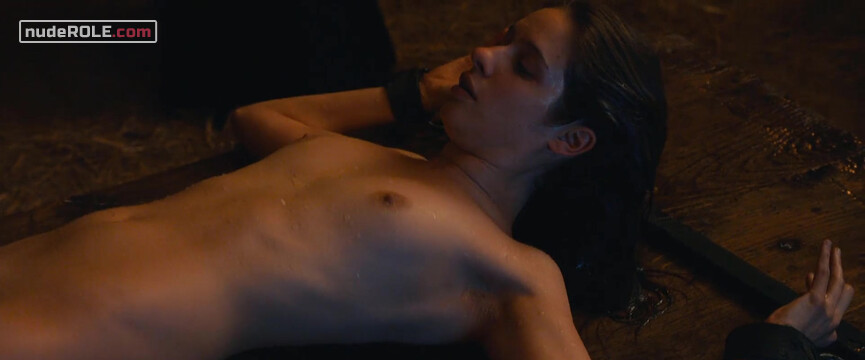 36. Benedetta nude, Bartolomea nude – Benedetta (2021)
